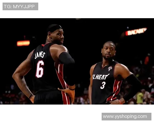 韦德与詹姆斯巅峰对决精彩集锦回顾展现篮球传奇的辉煌瞬间 韦德与詹姆斯巅峰对决精彩集锦回顾展现篮球传奇的辉煌瞬间